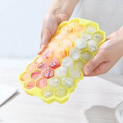 HONEYCOMB SILICONE ICE SQUBE TRAY WITH LID